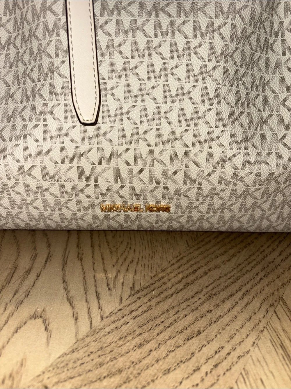 Michael Kors stylish michael